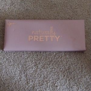 It Cosmetics Naturally Pretty